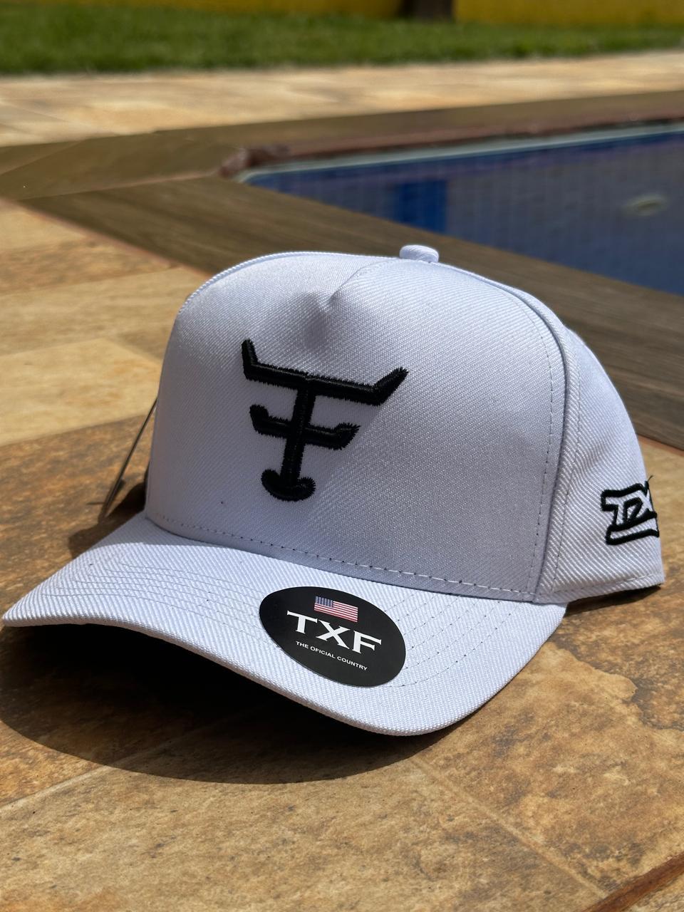 Boné Country TXF Branco Logo Preto